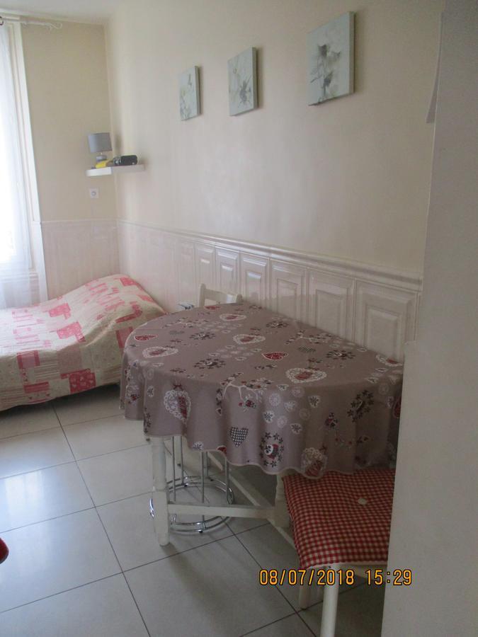Cote Marne Apartment Шампини сюр Марн Екстериор снимка
