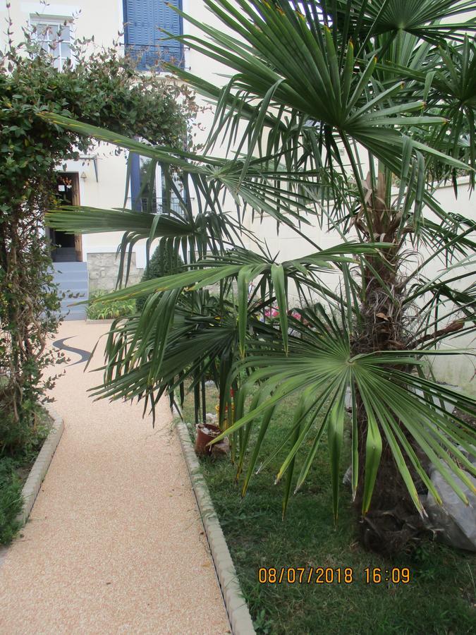 Cote Marne Apartment Шампини сюр Марн Екстериор снимка